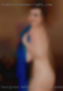 Hourglass mature find nude women in Stuttgart AR.